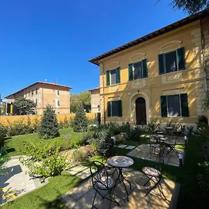 https://villa-natalina.it-tuscanyhotel.com