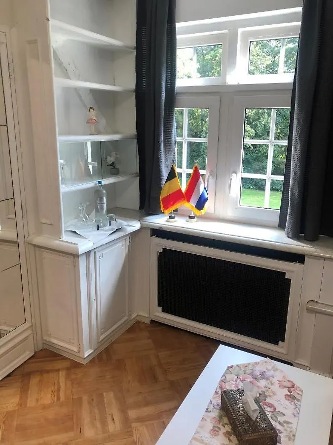 Rose House B&B Gent 2*,