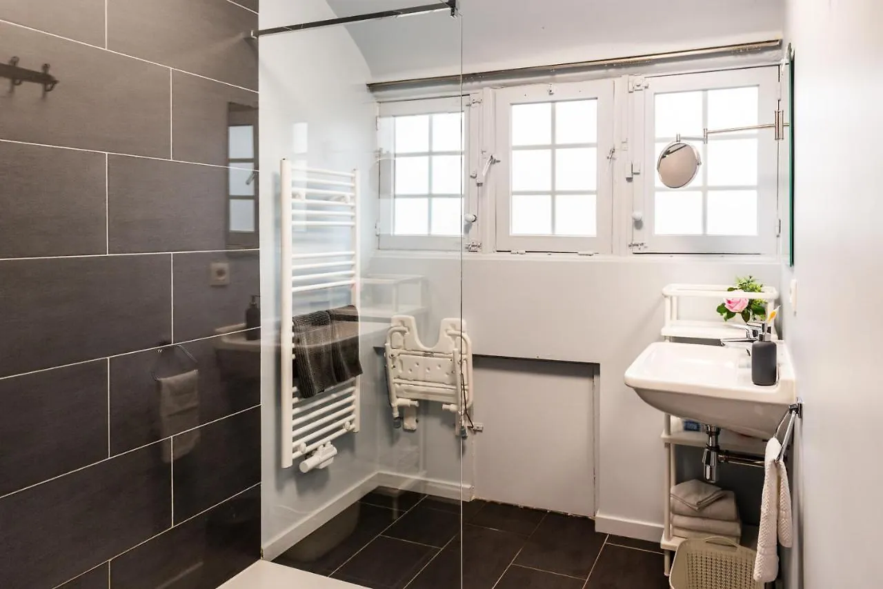 Rose House B&B Gent Oda ve Kahvaltı